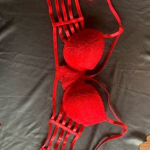 Sexy Bra by Jezebel 36 B